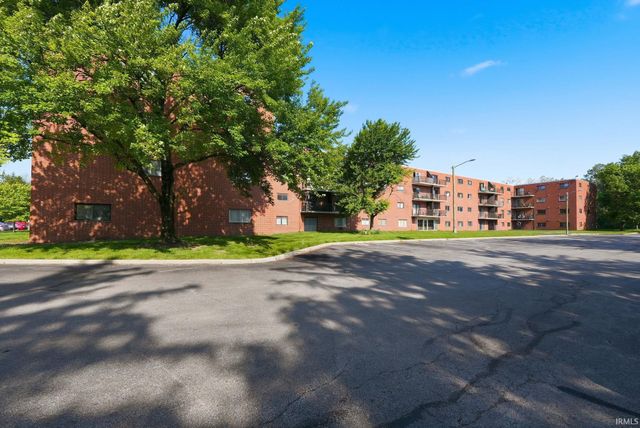 2927 Westbrook Dr Apt B203, Fort Wayne, IN 46805