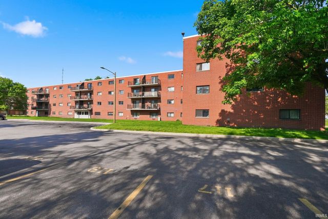 2927 Westbrook Dr Apt B203, Fort Wayne, IN 46805