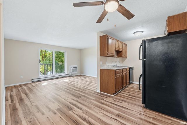 2927 Westbrook Dr Apt B203, Fort Wayne, IN 46805