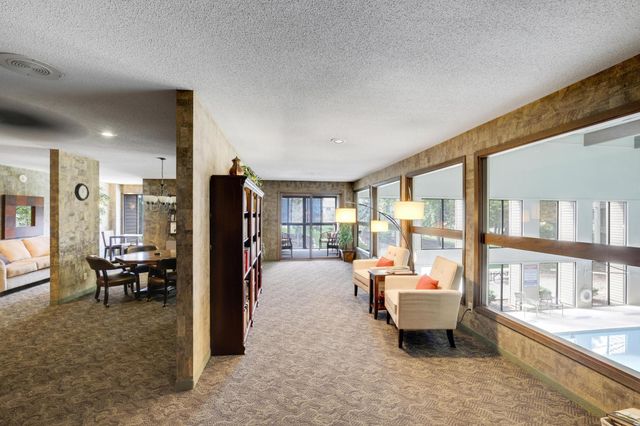 2485 Canabury Drive 212, Little Canada, MN 55117