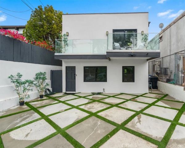 8960 Crescent, Los Angeles, CA 90046