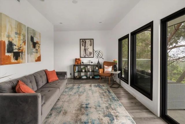 8960 Crescent, Los Angeles, CA 90046
