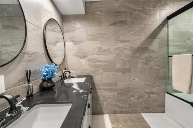 8960 Crescent, Los Angeles, CA 90046