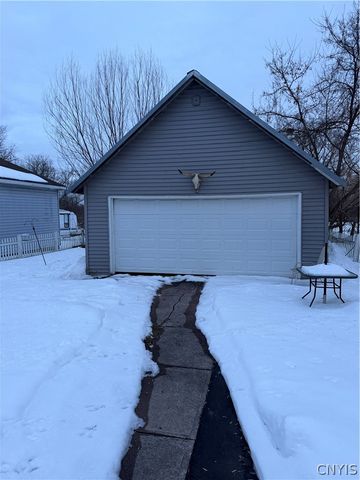 14 Coventry Avenue, Whitestown, NY 13495