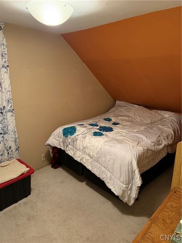 14 Coventry Avenue, Whitestown, NY 13495