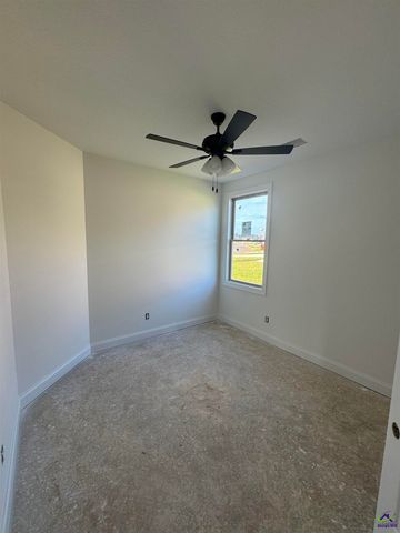 104 Hunt's Landing Drive, Kathleen, GA 31047