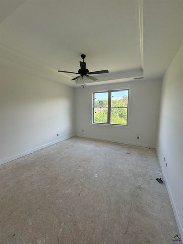 104 Hunt's Landing Drive, Kathleen, GA 31047