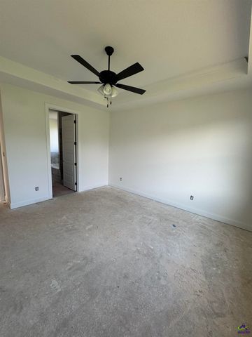 104 Hunt's Landing Drive, Kathleen, GA 31047