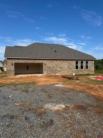 104 Hunt's Landing Drive, Kathleen, GA 31047