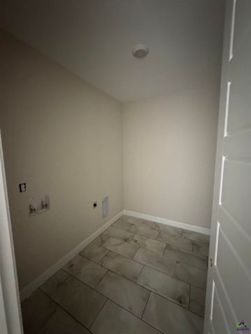 104 Hunt's Landing Drive, Kathleen, GA 31047