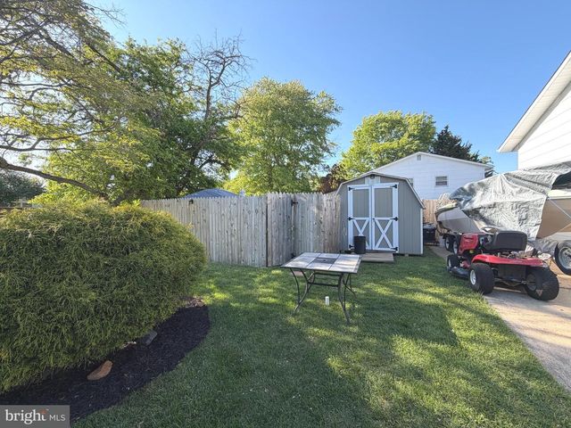 26 ALWYN RD, Newark, DE 19713
