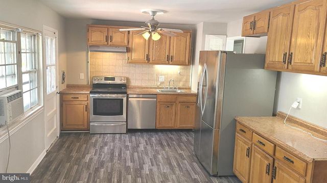 26 ALWYN RD, Newark, DE 19713