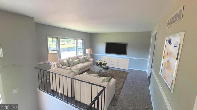 26 ALWYN RD, Newark, DE 19713
