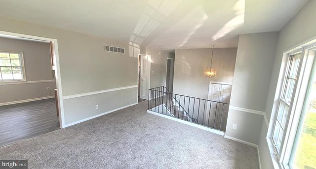 26 ALWYN RD, Newark, DE 19713