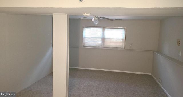 26 ALWYN RD, Newark, DE 19713