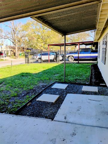 5810 Southseas Street, Houston, TX 77033