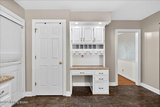 412 Lake Forest Pkwy, Louisville, KY 40245