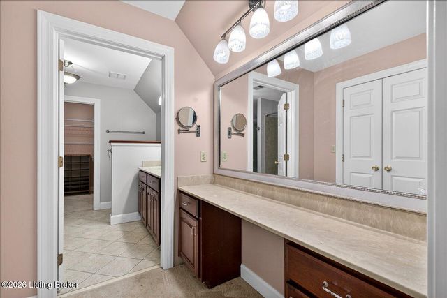 412 Lake Forest Pkwy, Louisville, KY 40245