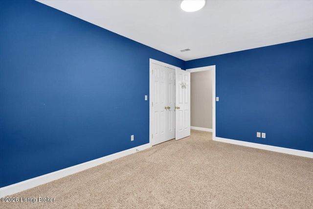 412 Lake Forest Pkwy, Louisville, KY 40245