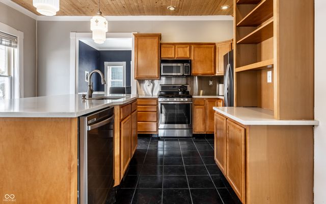 108 E 9th Street, Indianapolis, IN 46204