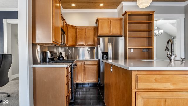 108 E 9th Street, Indianapolis, IN 46204