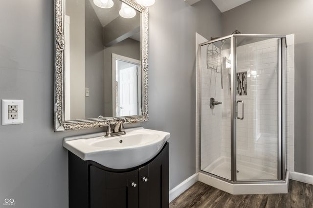 108 E 9th Street, Indianapolis, IN 46204