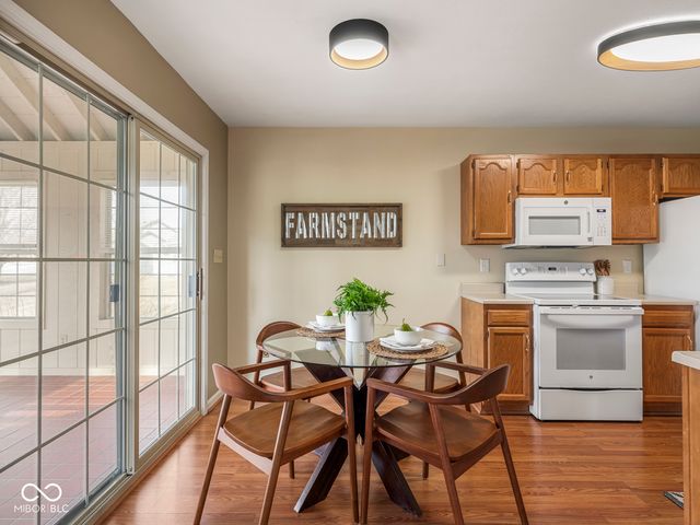 11842 Halle Drive, Indianapolis, IN 46229