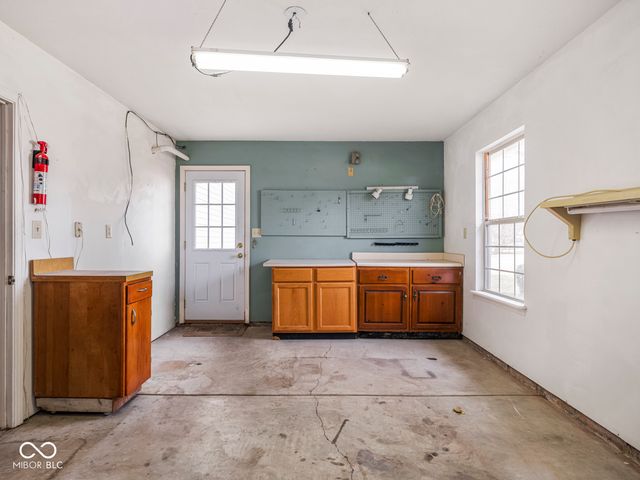 11842 Halle Drive, Indianapolis, IN 46229