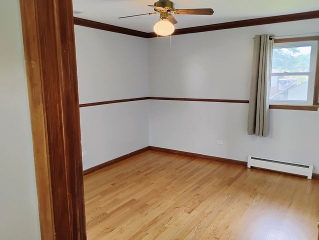904 S Edward Street, Mount Prospect, IL 60056