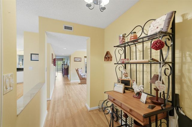 7555 Fairfax Drive 214, Tamarac, FL 33321