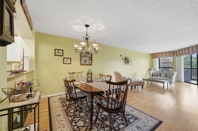 7555 Fairfax Drive 214, Tamarac, FL 33321