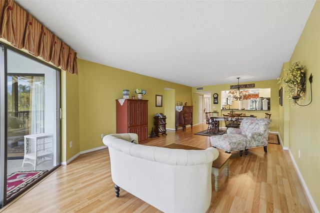 7555 Fairfax Drive 214, Tamarac, FL 33321