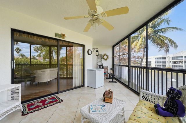 7555 Fairfax Drive 214, Tamarac, FL 33321