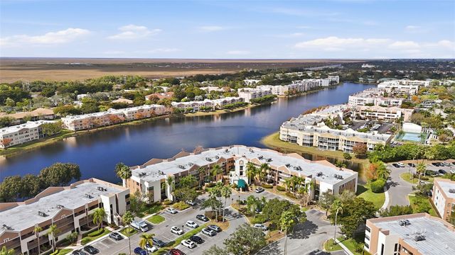 7555 Fairfax Drive 214, Tamarac, FL 33321