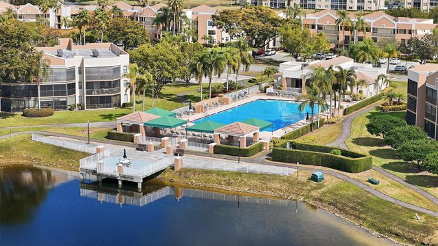 7555 Fairfax Drive 214, Tamarac, FL 33321