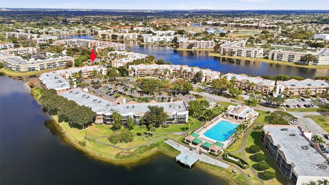 7555 Fairfax Drive 214, Tamarac, FL 33321