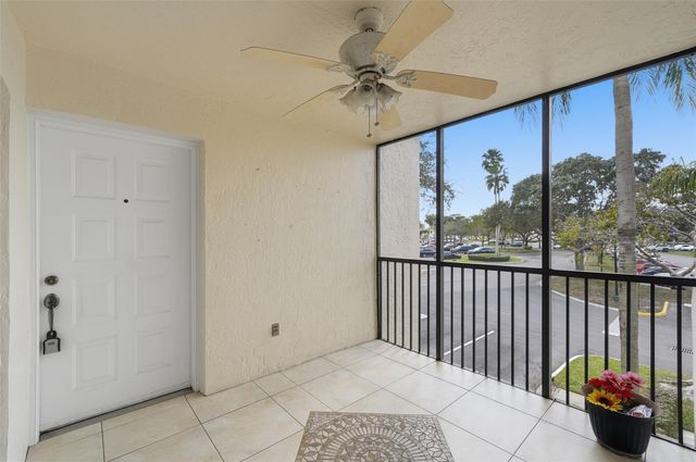 7555 Fairfax Drive 214, Tamarac, FL 33321