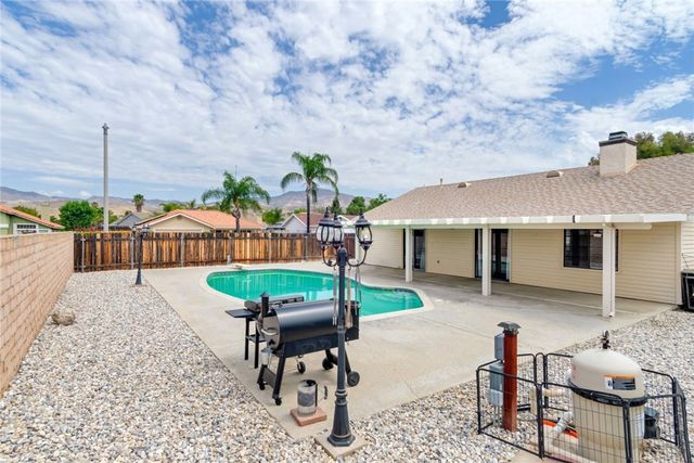 25067 Hazelwood Circle, Hemet, CA 92544