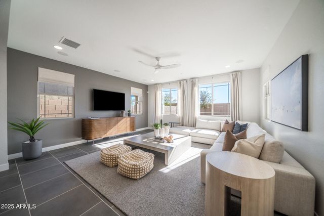 7921 E RALEIGH Avenue, Mesa, AZ 85212