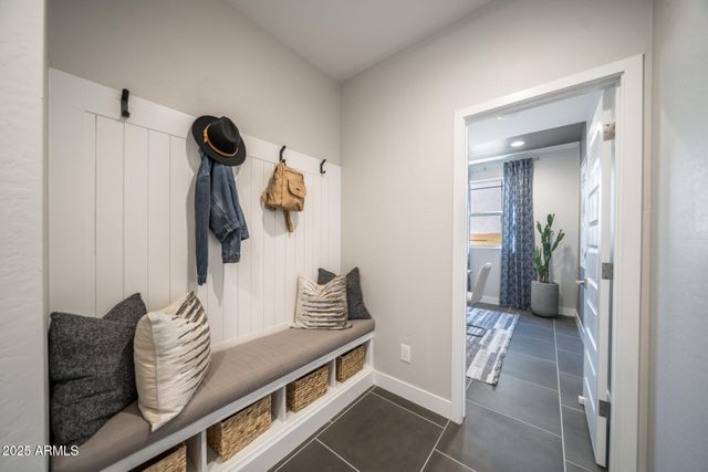 7921 E RALEIGH Avenue, Mesa, AZ 85212