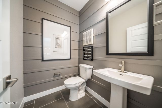 7921 E RALEIGH Avenue, Mesa, AZ 85212