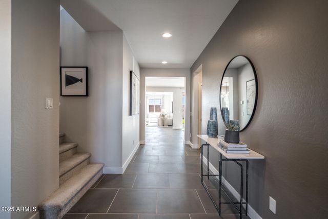 7921 E RALEIGH Avenue, Mesa, AZ 85212