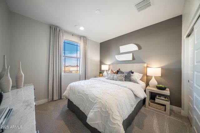 7921 E RALEIGH Avenue, Mesa, AZ 85212