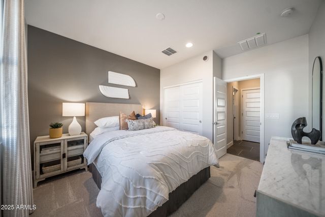 7921 E RALEIGH Avenue, Mesa, AZ 85212