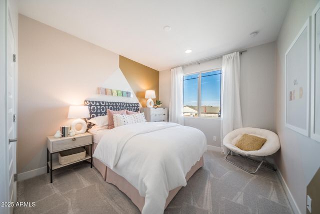 7921 E RALEIGH Avenue, Mesa, AZ 85212