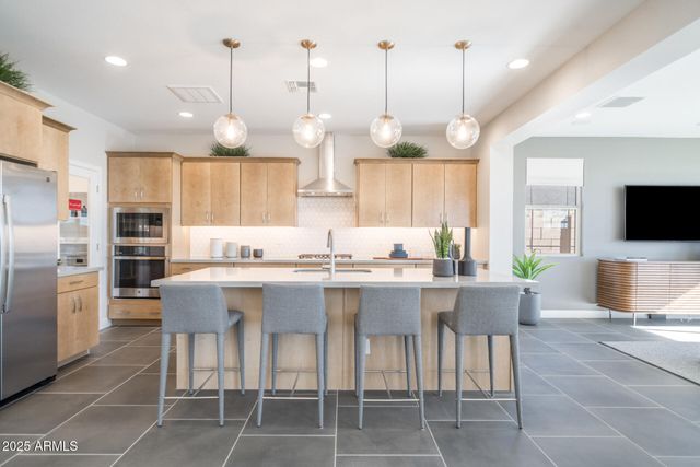 7921 E RALEIGH Avenue, Mesa, AZ 85212