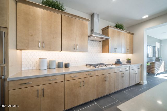 7921 E RALEIGH Avenue, Mesa, AZ 85212