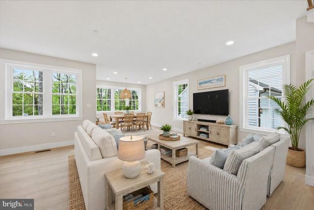 1207 CARROLLTON LN, Berlin, MD 21811