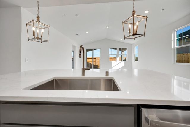 4483 Doric Way, Rancho Cordova, CA 95742