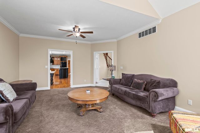 1601 Ascot Chase, Sherman, IL 62684